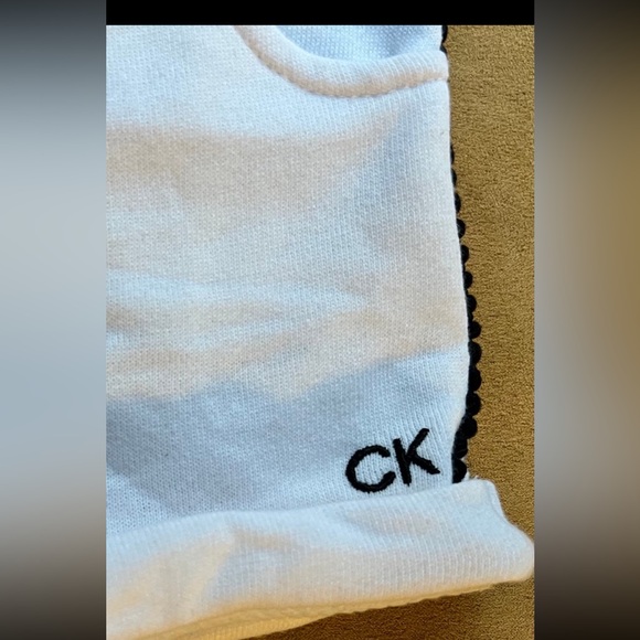 Girls Calvin Klein 2 piece set, Size 24 months, NWT! - Picture 5 of 5